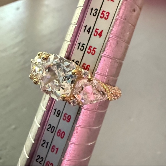 Judith Ripka 925 Sterling Silver Gold Ring Size 8 NEW - Picture 14 of 15